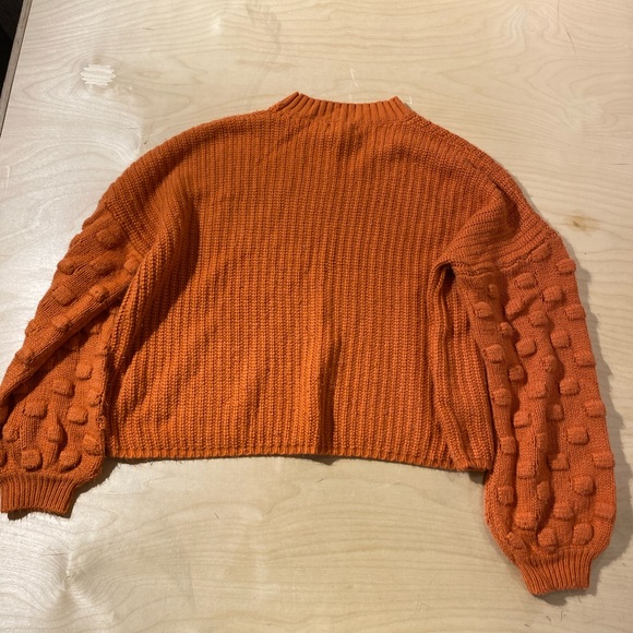 &merci Orange Knit Cropped Sweater Small (IX) - Picture 11 of 12